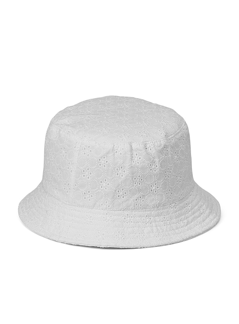 Simons White Broderie anglaise-inspired bucket hat for women