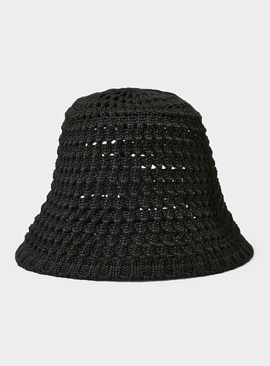 La cloche tricot ajour&eacute;e