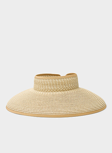 Wide brim straw visor