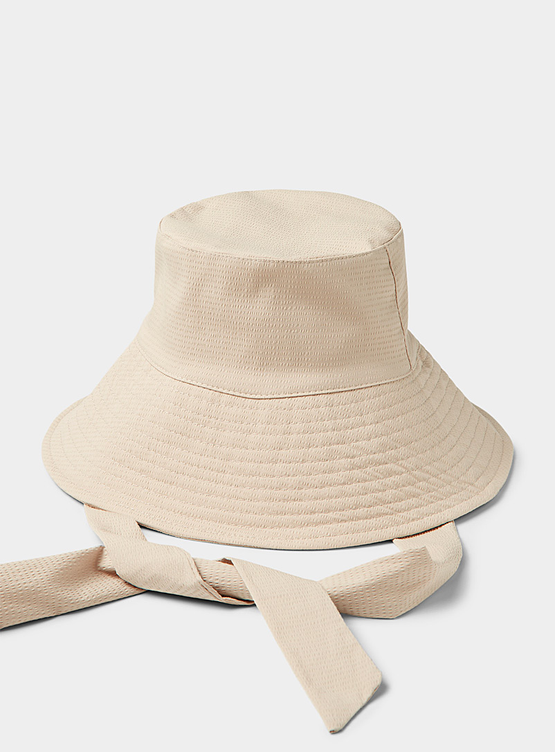 Simons - Women's Wide-brim bucket hat with ties