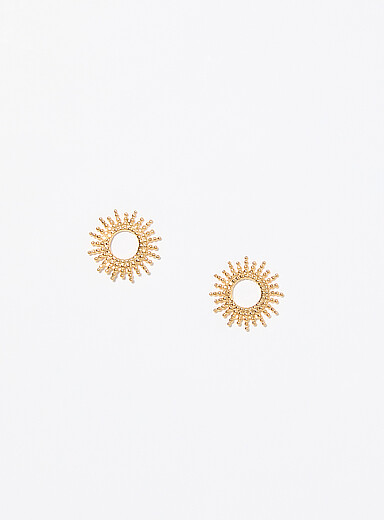Les boucles d'oreilles Maude