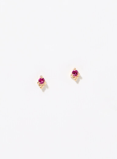 Les petites boucles d'oreilles Yana