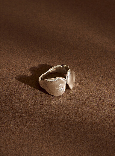 La bague ouverte organique argent massif