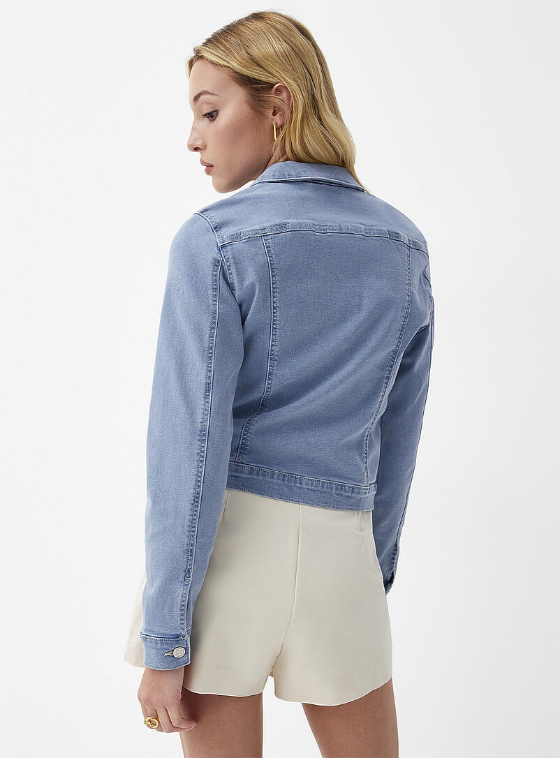 Vero Moda: La veste en jean extensible &eacute;court&eacute;e et ajust&eacute;e Blanc cass&eacute; pour femme