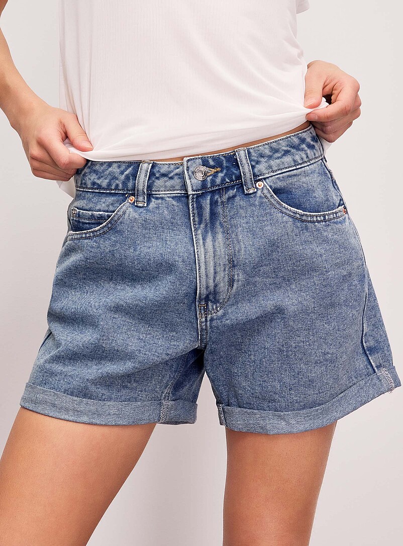 Vero Moda: Le short mom denim revers cousu &Eacute;cru - Lin pour femme