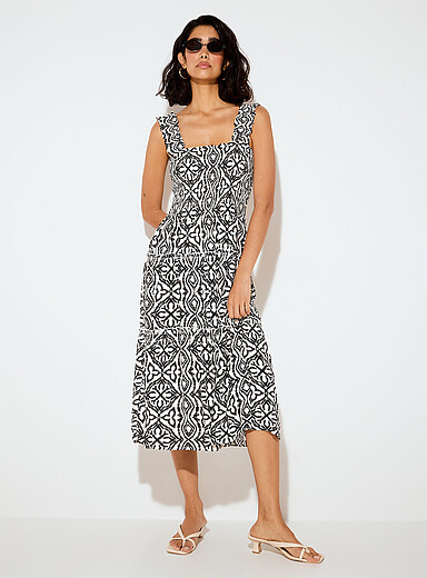 Crinkled-texture smocked-bust tiered dress