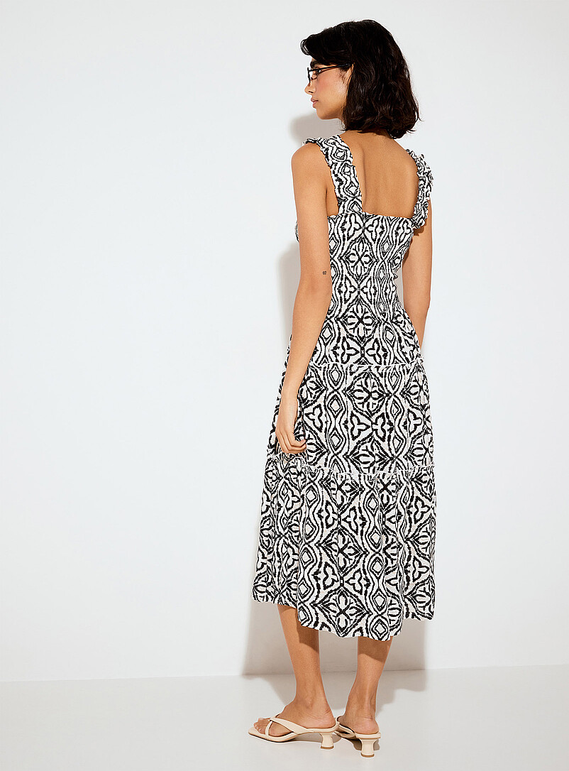 Vero Moda Black and White Crinkled-texture smocked-bust tiered dress for women