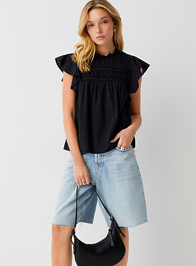 La blouse col frison crochet et plumetis