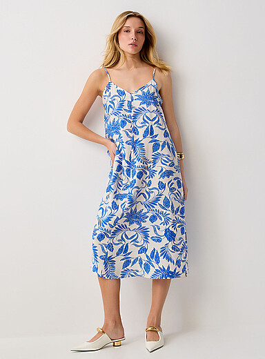 Crinkled texture flared midi dress