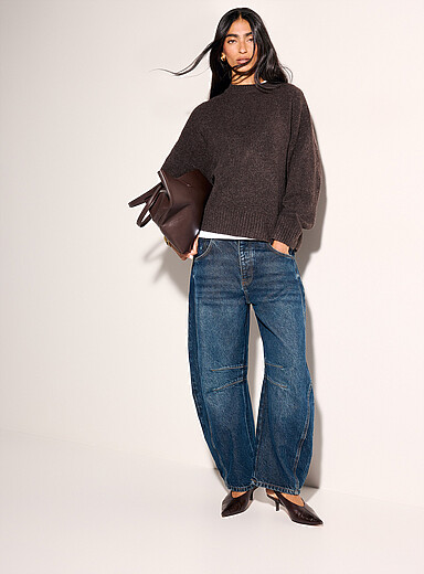 Le chandail ample doux tricot touche de laine