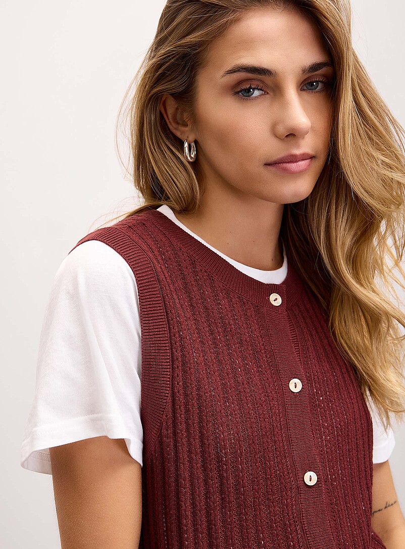 Fine openwork knit vest | Vero Moda | Sweater Vests & Camis | Simons