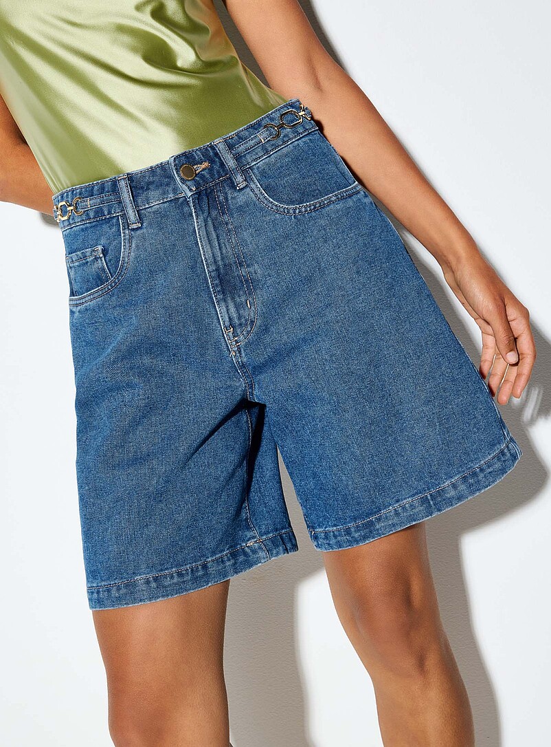 Vero Moda: Le short en jean ornements m&eacute;talliques Bleu pour femme