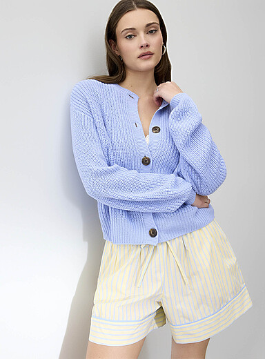 Vero Moda: Le cardigan c&ocirc;tes perl&eacute;es boutons marbr&eacute;s Bleu p&acirc;le - Bleu ciel pour femme