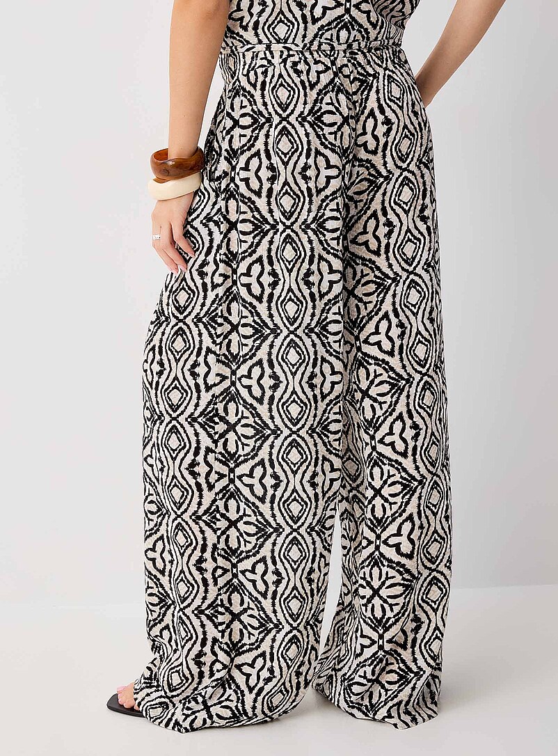 Crinkled texture flowy wide-leg pant product image 3