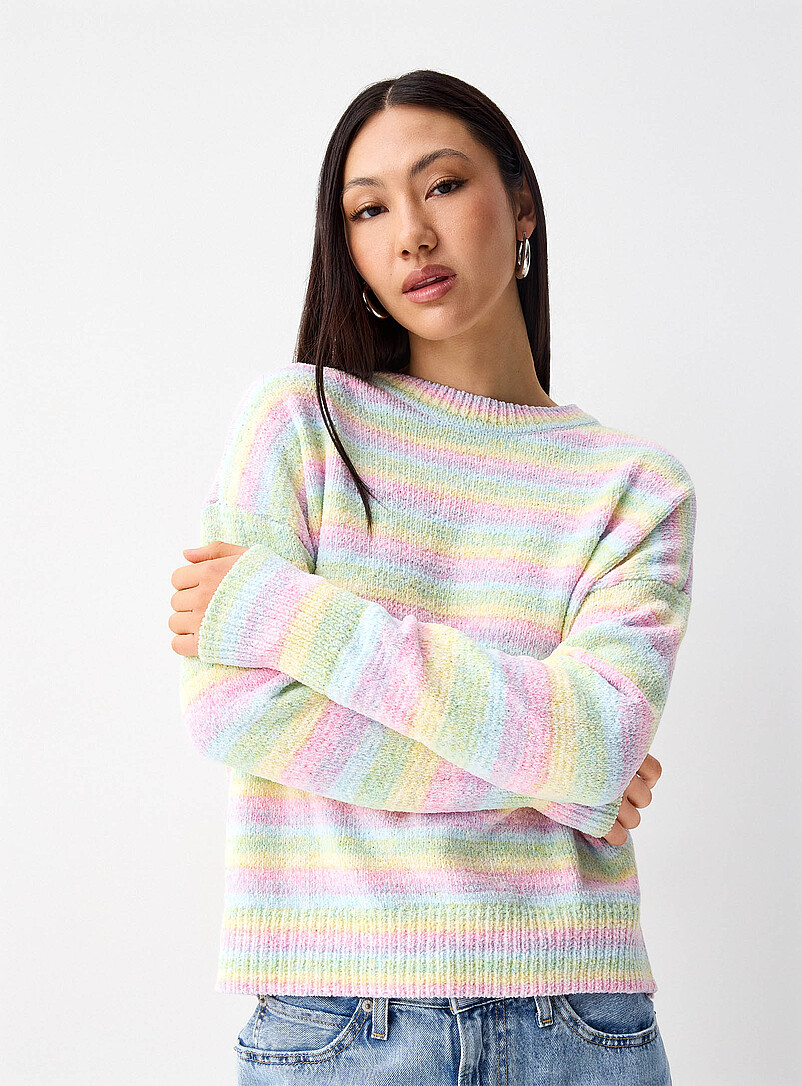 Striped & Patterned Sweaters for Women | Simons Canada