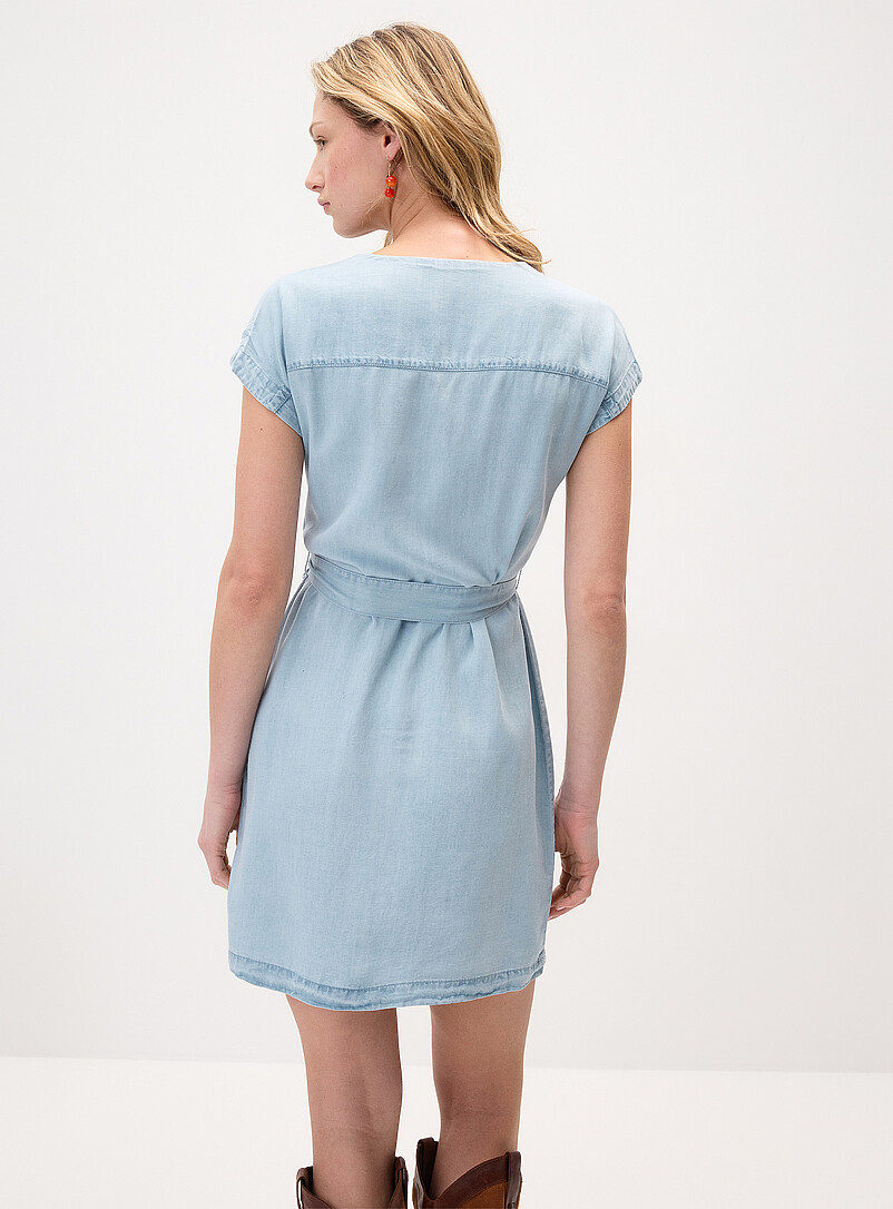 Only: La robe effet denim souple mancherons Bleu p&acirc;le - Bleu ciel pour femme