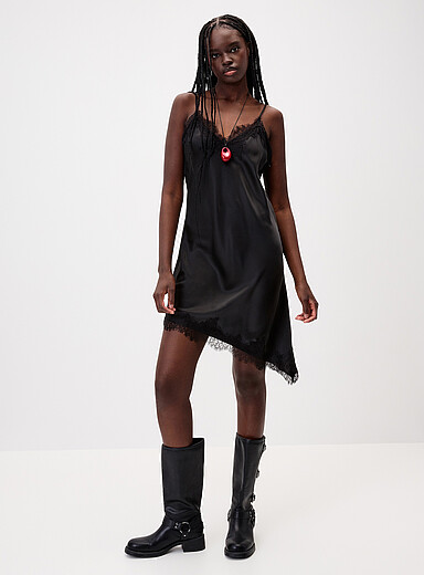 Only: La robe asym&eacute;trique satin et dentelle Noir pour femme