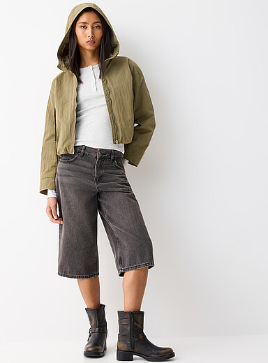 Le blouson court toile froiss&eacute;e