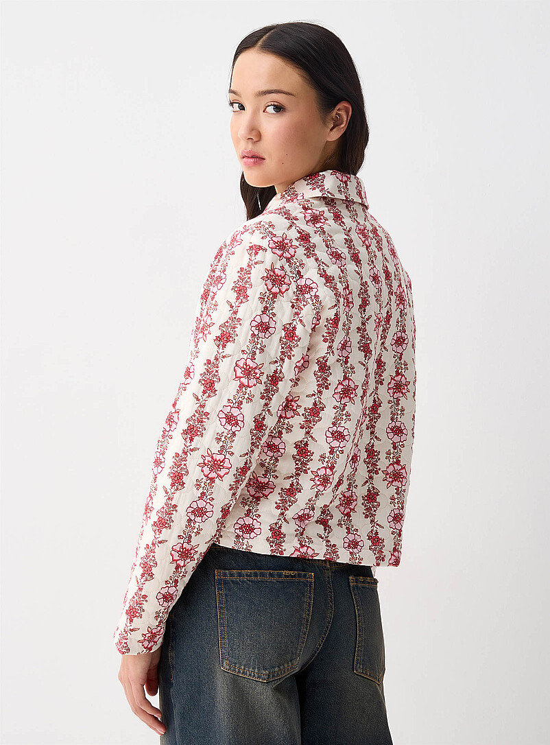 Quilted pink flowers jacket product image 3