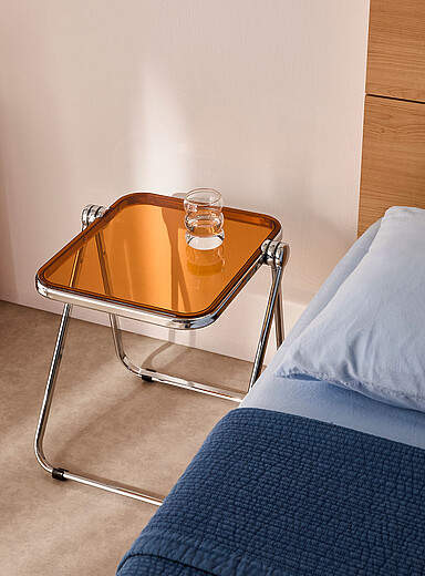 Simons Maison Off White Metal and polyethylene folding accent table