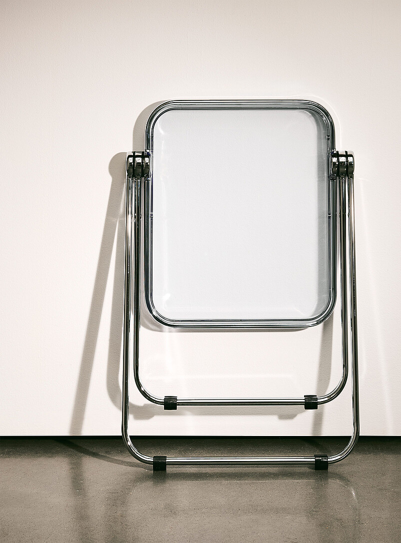 Simons Maison: La table d'appoint pliante m&eacute;tal et poly&eacute;thyl&egrave;ne Blanc cass&eacute;