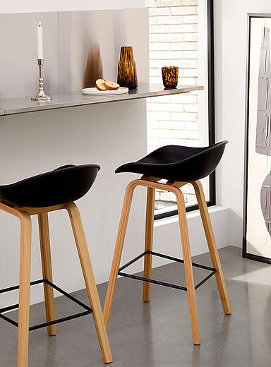 Les tabourets de comptoir polypropyl&egrave;ne et bois Ensemble de 2