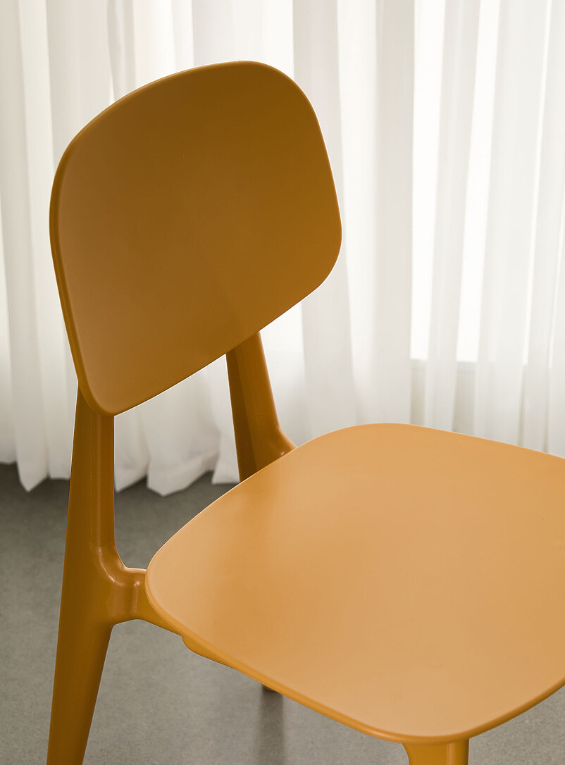Simons Maison: Les chaises en polypropyl&egrave;ne color&eacute;es Ensemble de 2 Noir