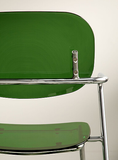 Les chaises &agrave; accoudoirs polycarbonate et m&eacute;tal Ensemble de 2