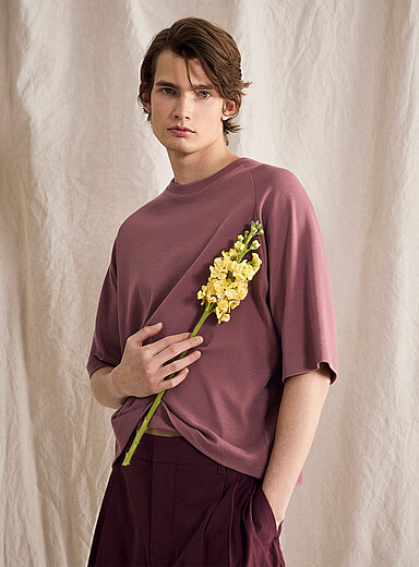 Le t-shirt carr&eacute; manches raglan <b>Capsule Le 31 Studio</b>