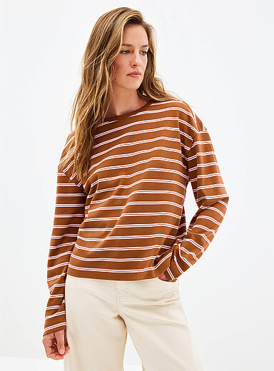Le t-shirt carr&eacute; manches longues coton pima &agrave; rayures