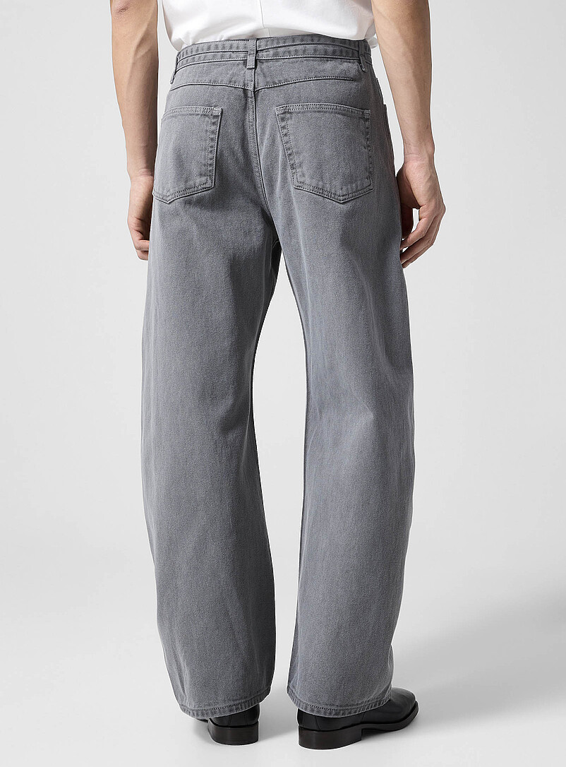 Belted grey barrel-leg jean product image 3