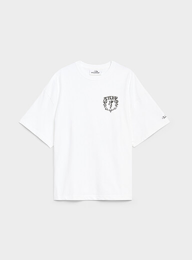 Le t-shirt graphique Amore