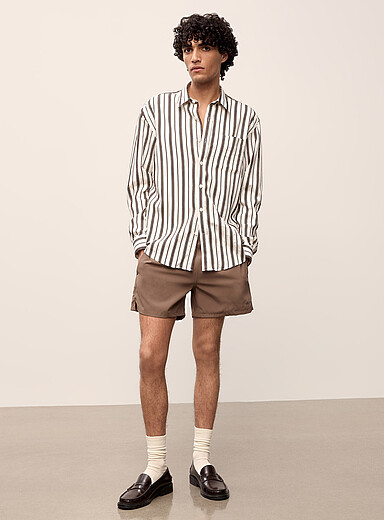La chemise rayure caf&eacute;