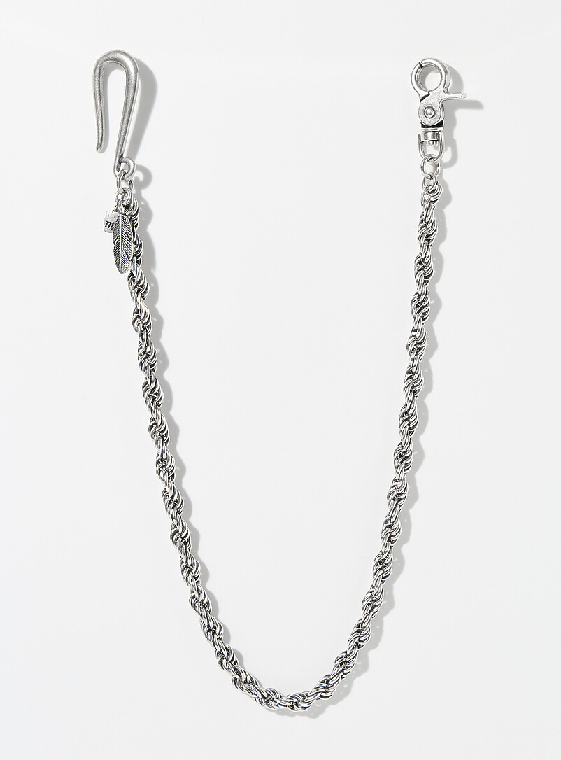 Twisted wallet chain product image (primary)