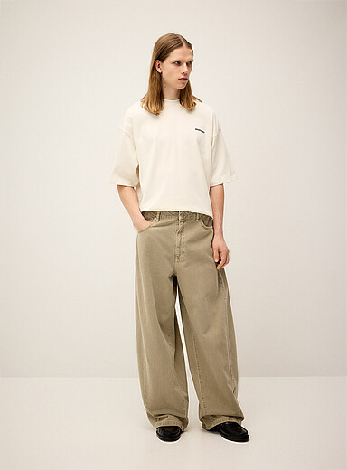 Woodbird Sand Ghat Base loose balloon jean <b>Very loose barrel cut</b> for men