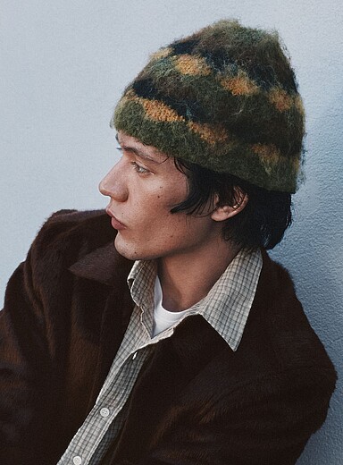 Geo-pattern very thready tuque