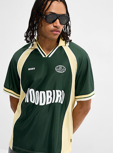 Le jersey de soccer bicolore