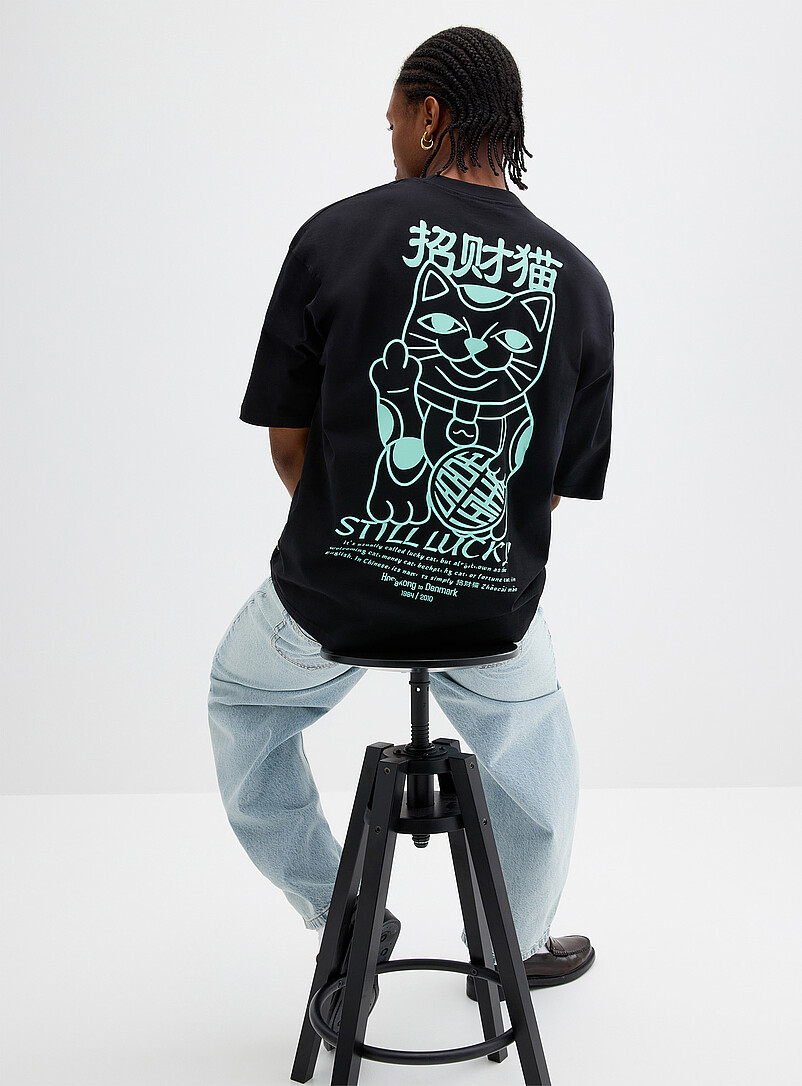 Lucky Cat T-shirt product image (primary)