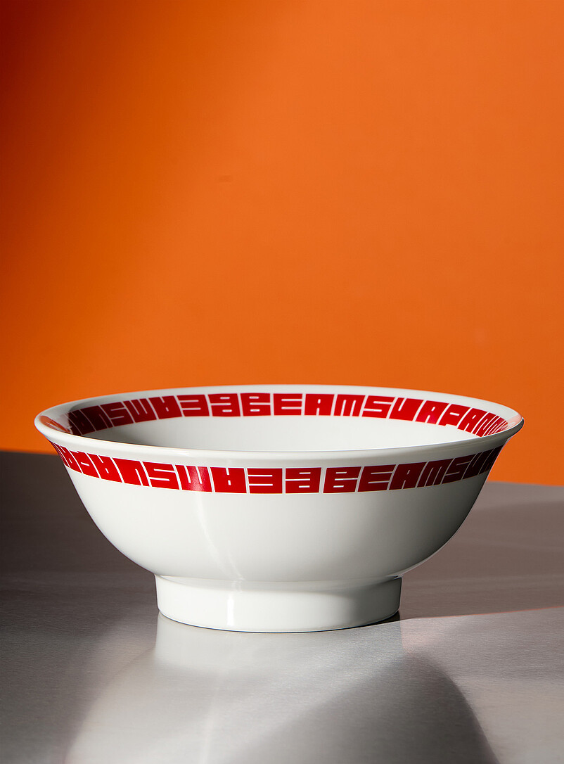 Red rim ramen bowl product image (primary)