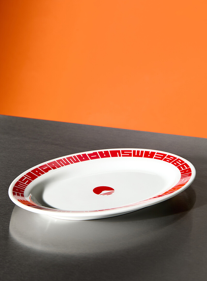 Red rim plate product image (primary)