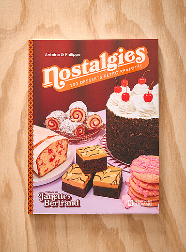 <i>Nostalgies 100 desserts r&eacute;tro revisit&eacute;s</i> recipe book (French)
