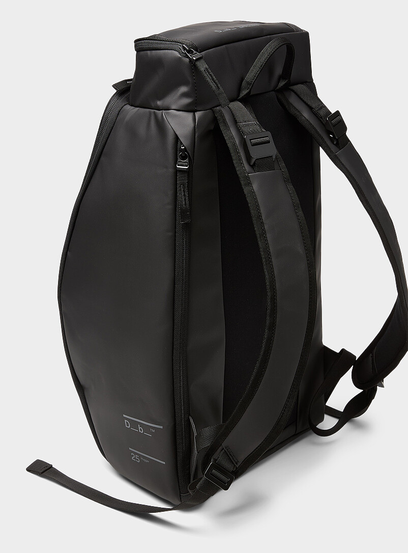 D_b_journey Black 25 L Hugger backpack for men