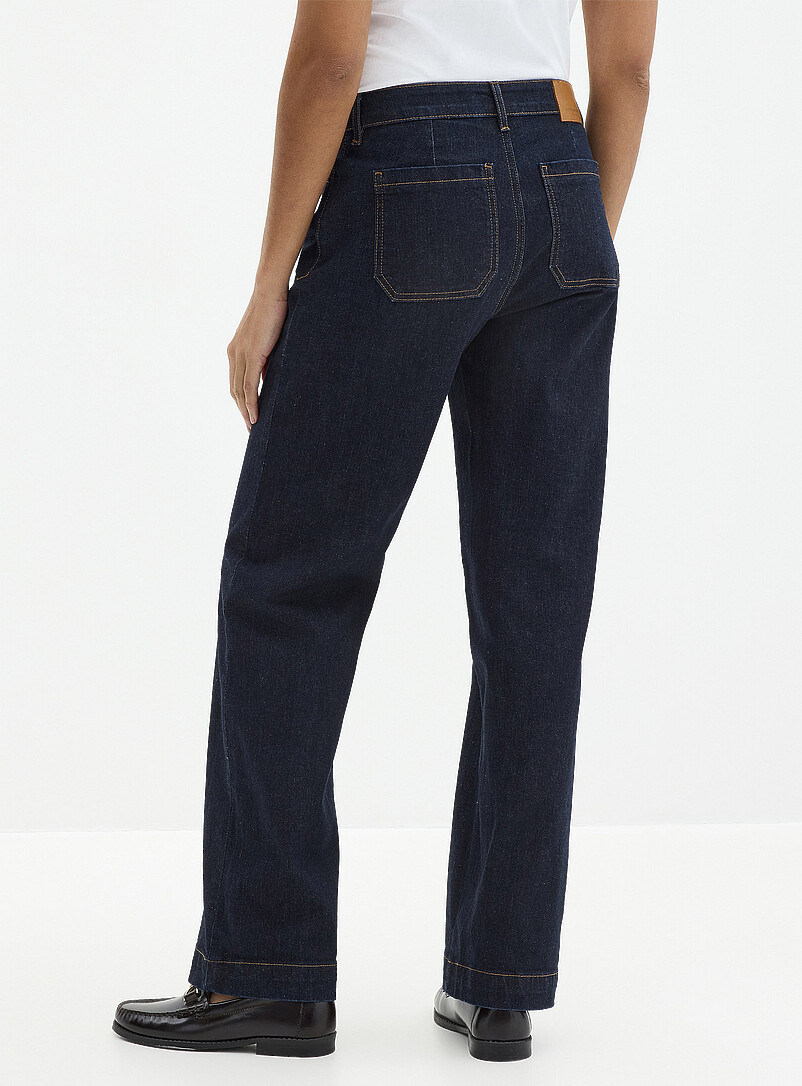 Contemporaine: Le jean structur&eacute; bleu fonc&eacute; <b>Coupe : jambe large, taille r&eacute;guli&egrave;re</b> Bleu marine - Bleu nuit pour femme