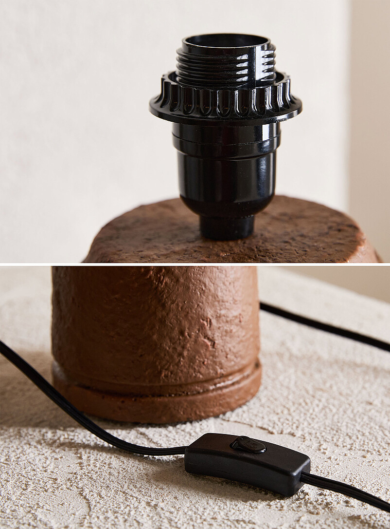 Slatted bamboo shade table lamp product image 3