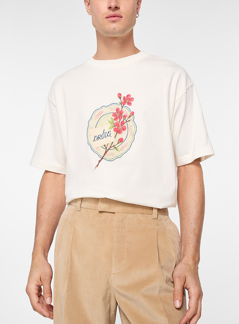 Drôle porcelaine plate T-shirt product image (primary)
