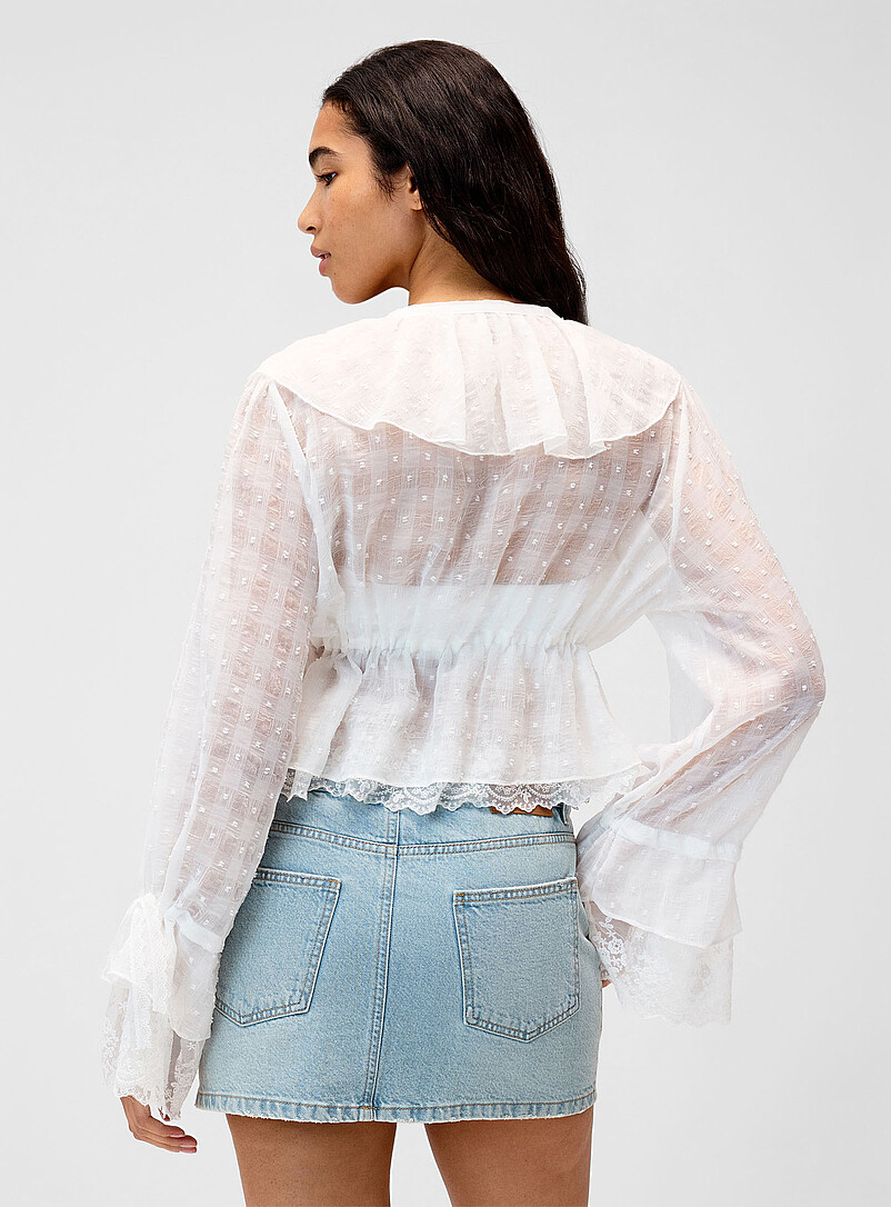 Twik: La blouse volants et dentelle Blanc pour femme