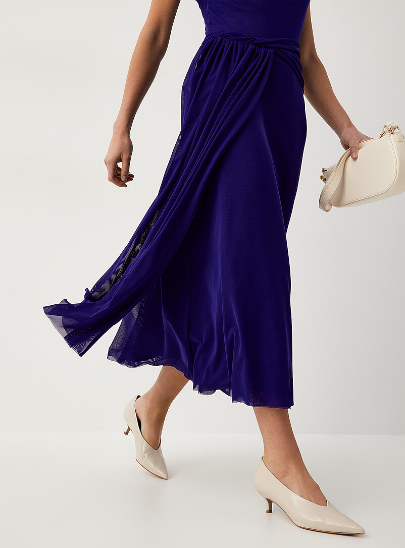Ic&ocirc;ne: La longue robe d&eacute;tails torsad&eacute;s microfilet Rouge pour femme
