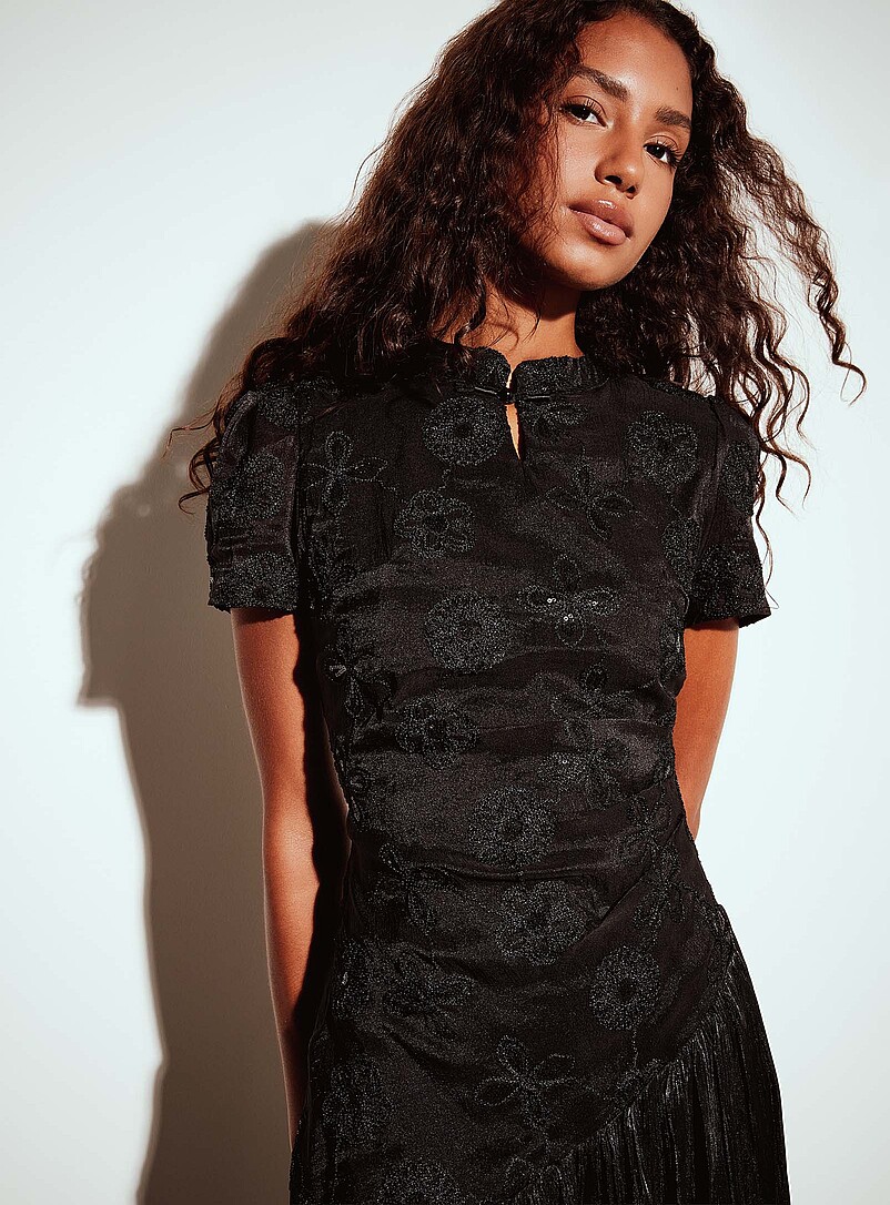 Embroidered flower buttoned-collar maxi dress | Twik | Long