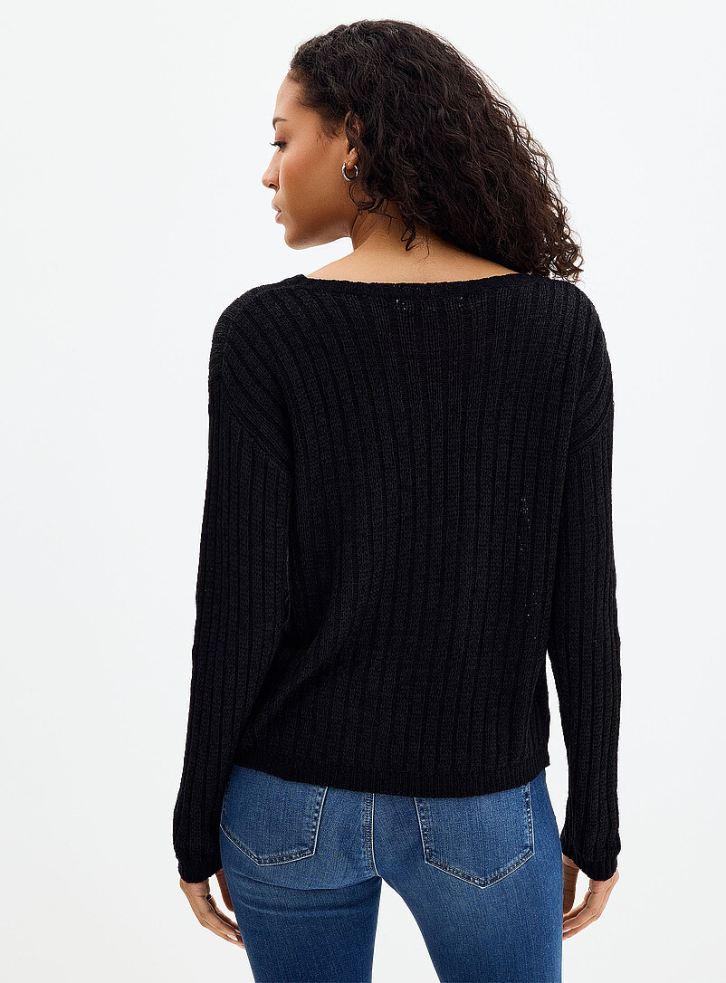 Contemporaine: Le chandail effet superpos&eacute; texture naturelle Noir pour femme