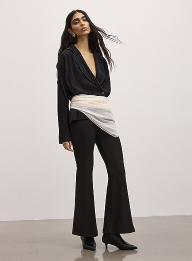Ic&ocirc;ne Black Stretch twill flared dress pant for women
